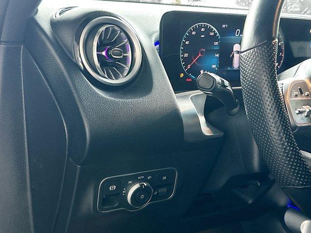 Photo of 2022 Midnight Black Mercedes-Benz GLB 250