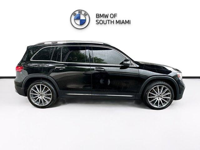 Photo of 2022 Midnight Black Mercedes-Benz GLB 250