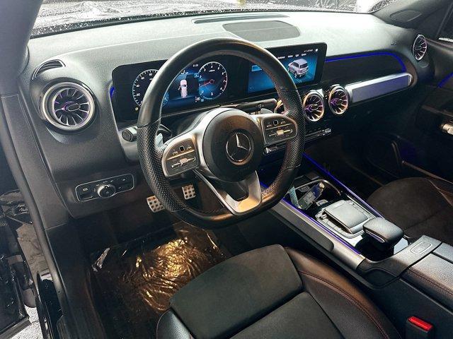 Photo of 2022 Midnight Black Mercedes-Benz GLB 250