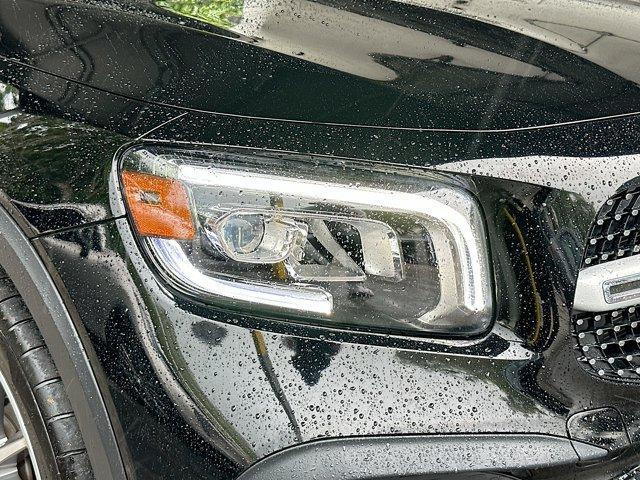 Photo of 2022 Midnight Black Mercedes-Benz GLB 250
