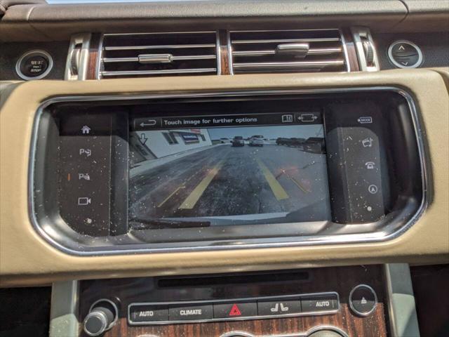 Photo of 2016 White Land Rover Range Rover