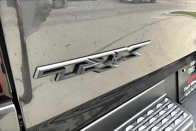 Photo of 2022 Granite Crystal Metallic Clearcoat RAM 1500
