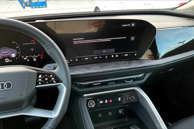 Photo of 2025 Tambora Gray Metallic Audi Q5