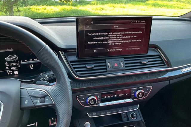 Photo of 2024 Mythos Black Metallic Audi SQ5