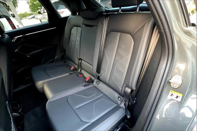 Photo of 2025 Chronos Gray Metallic Audi Q3
