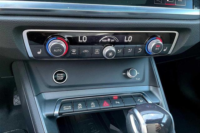 Photo of 2025 Chronos Gray Metallic Audi Q3