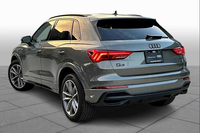 Photo of 2025 Chronos Gray Metallic Audi Q3