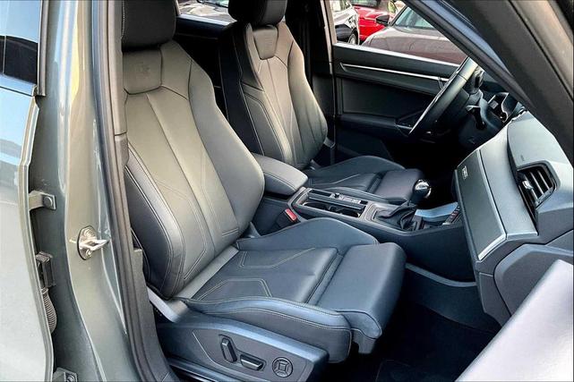 Photo of 2025 Chronos Gray Metallic Audi Q3