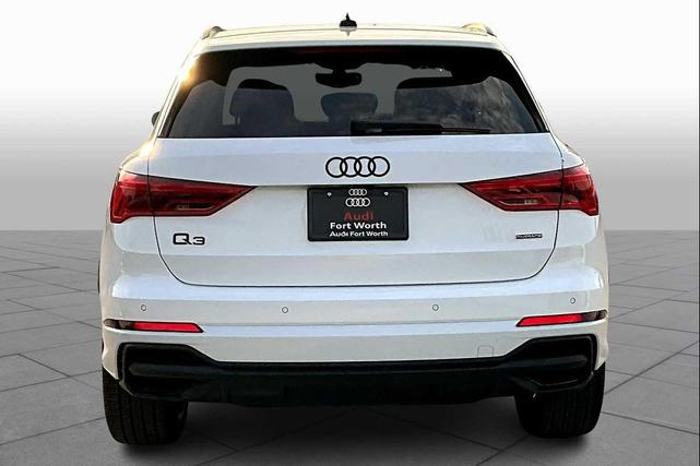 Photo of 2025 Arkona White Audi Q3