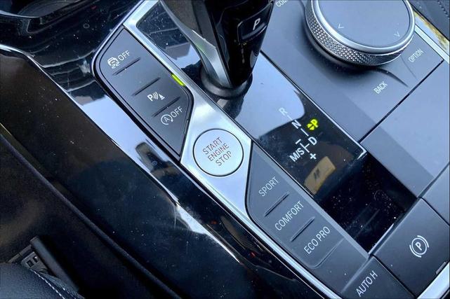 Photo of 2024 Alpine White BMW X3
