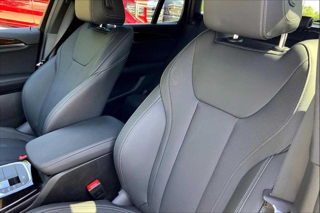 Photo of 2024 Alpine White BMW X3