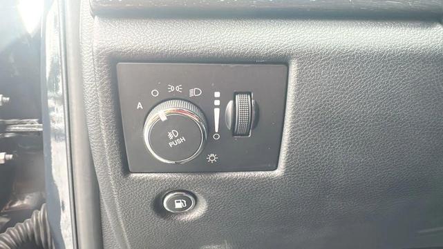 Photo of 2017 Rhino Clearcoat Jeep Grand Cherokee