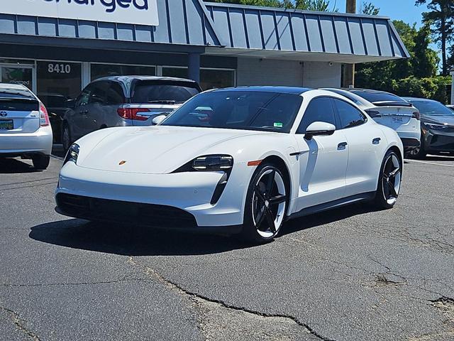 Photo of 2023 White Porsche Taycan