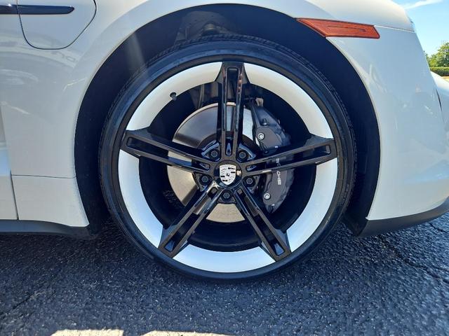 Photo of 2023 White Porsche Taycan
