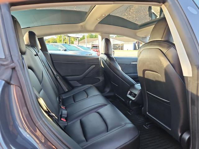 Photo of 2022 Midnight Silver Metallic Tesla Model 3