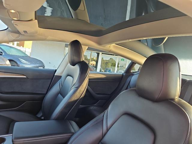 Photo of 2022 Midnight Silver Metallic Tesla Model 3