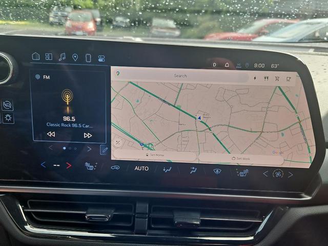 Photo of 2024 Black Chevrolet Equinox EV