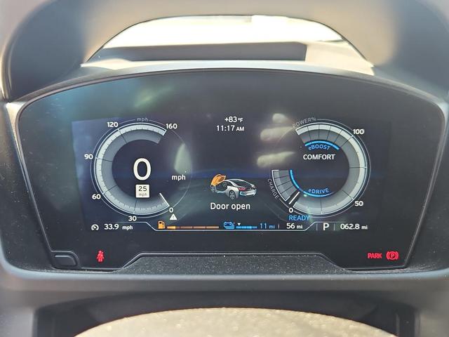 Photo of 2014 Ionic Silver Metallic w/BMW i Frozen Blue Accent BMW i8