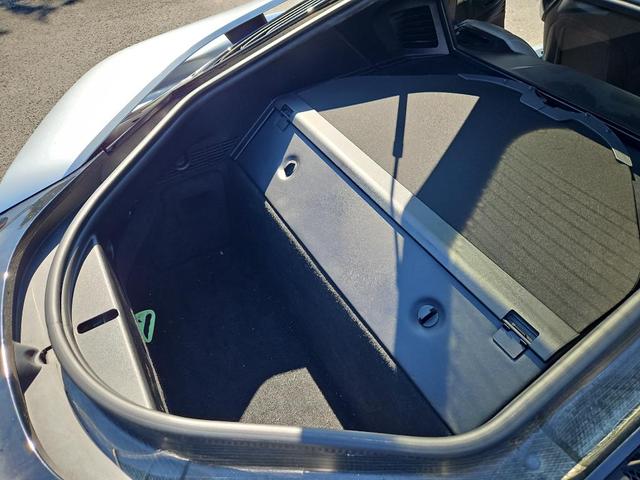 Photo of 2014 Ionic Silver Metallic w/BMW i Frozen Blue Accent BMW i8