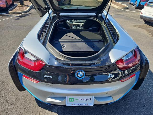 Photo of 2014 Ionic Silver Metallic w/BMW i Frozen Blue Accent BMW i8