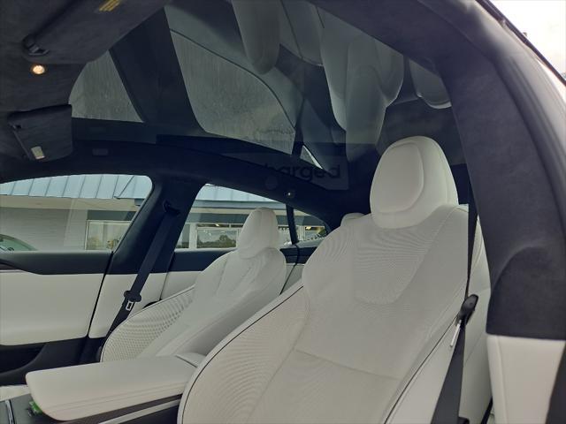 Photo of 2021 Pearl White Multi-Coat Tesla Model S