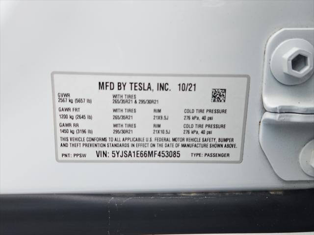 Photo of 2021 Pearl White Multi-Coat Tesla Model S