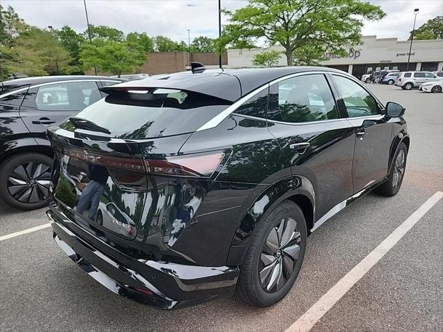 Photo of 2023 Black Diamond Pearl Nissan ARIYA