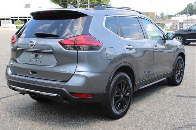 Photo of 2017 Gray Nissan Rogue