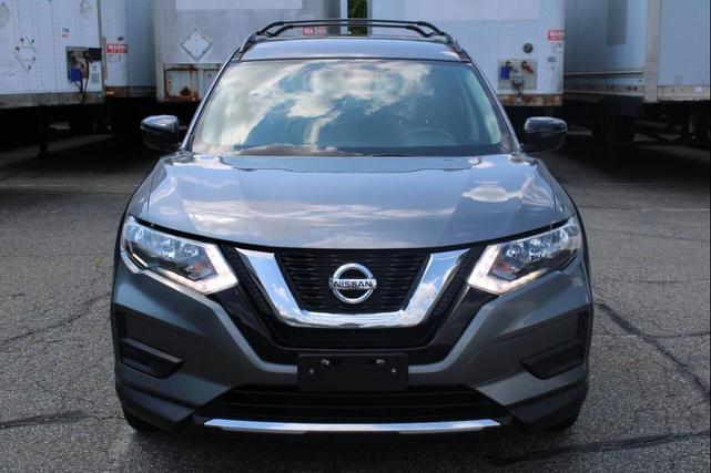 Photo of 2017 Gray Nissan Rogue