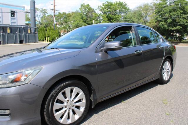 Photo of 2013 Gray Honda Accord