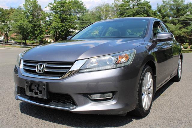 Photo of 2013 Gray Honda Accord