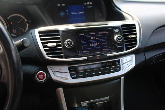 Photo of 2013 Gray Honda Accord