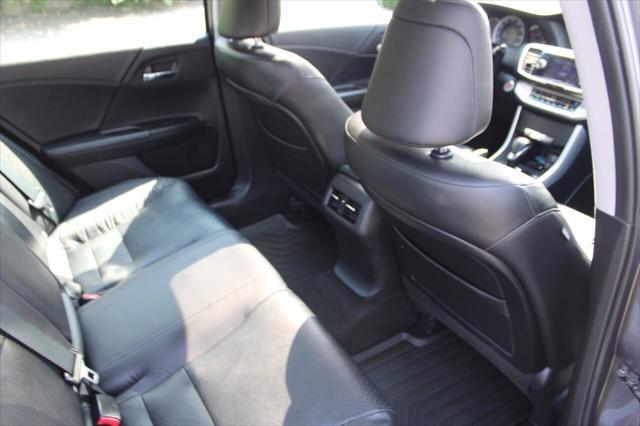 Photo of 2013 Gray Honda Accord