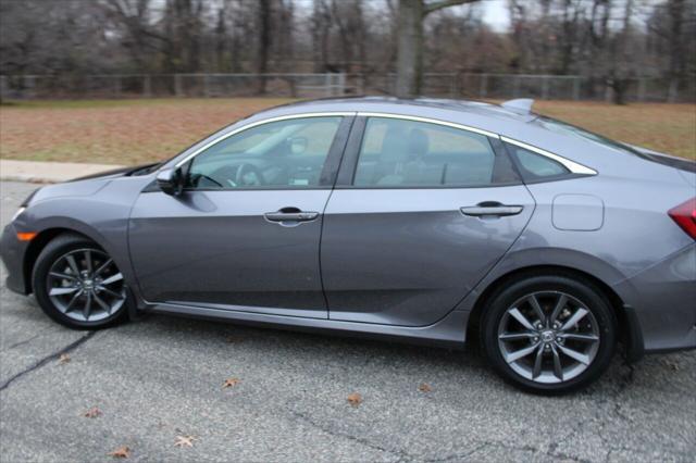 Photo of 2020 Gray Honda Civic