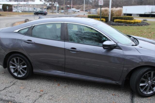 Photo of 2020 Gray Honda Civic