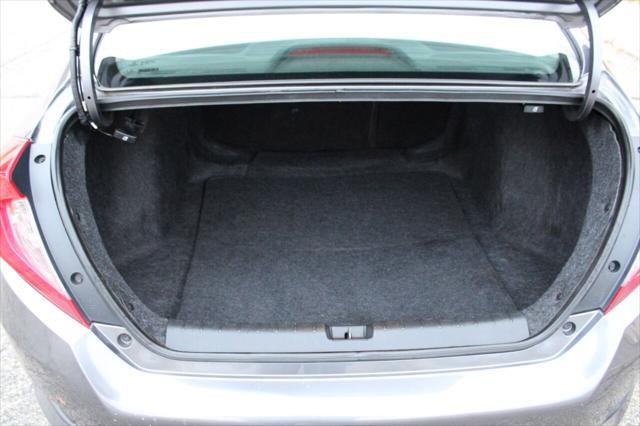 Photo of 2020 Gray Honda Civic