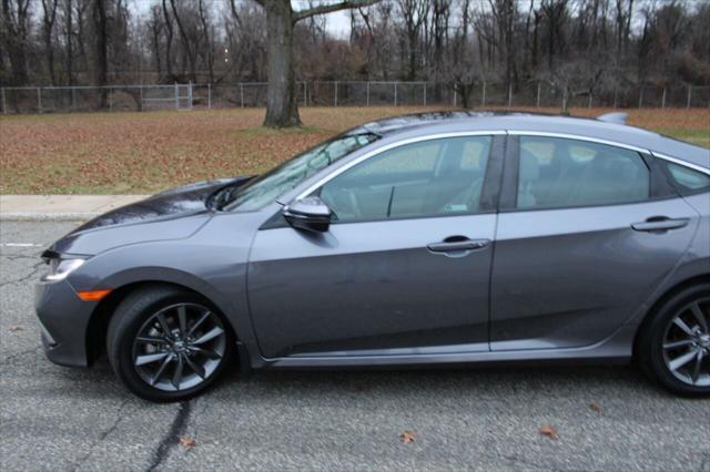 Photo of 2020 Gray Honda Civic