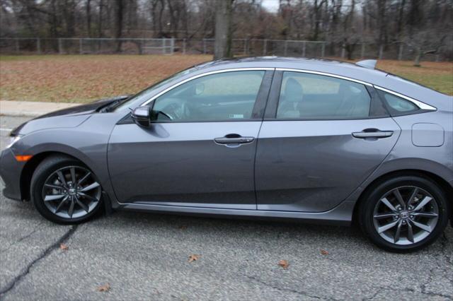 Photo of 2020 Gray Honda Civic