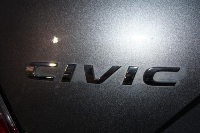 Photo of 2020 Gray Honda Civic