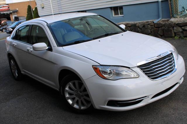 2013 Chrysler 200