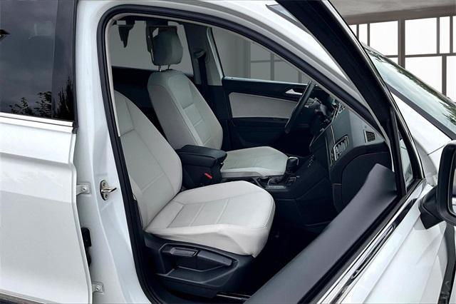 Photo of 2021 Pure White Volkswagen Tiguan