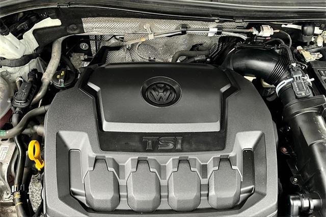 Photo of 2021 Pure White Volkswagen Tiguan
