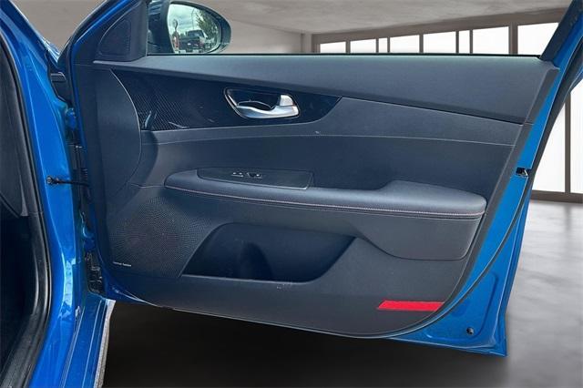 Photo of 2023 Blue Kia Forte