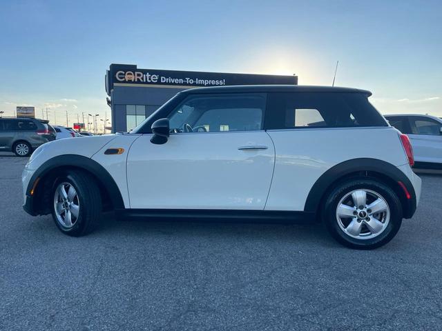 Photo of 2014 Beige MINI Hardtop