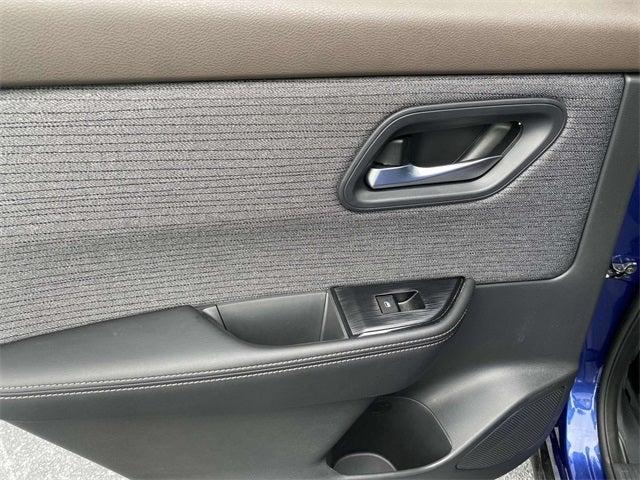 Photo of 2023 Blue Nissan Rogue