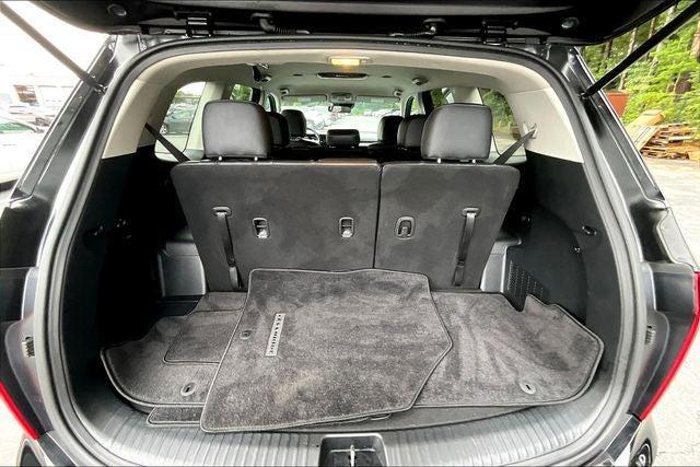 Photo of 2024 Black Kia Telluride