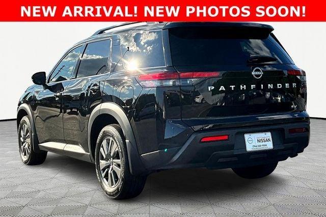Photo of 2024 Black Nissan Pathfinder