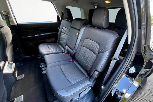 Photo of 2024 Black Nissan Pathfinder