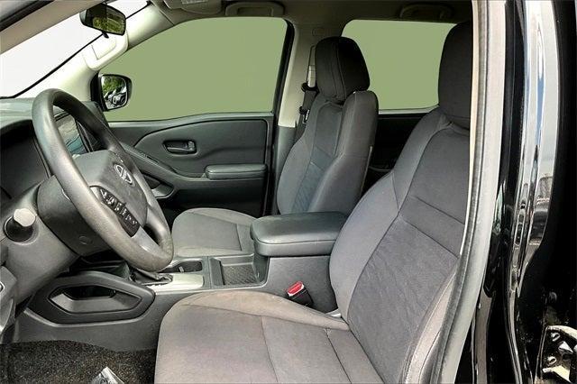 Photo of 2022 Black Nissan Frontier
