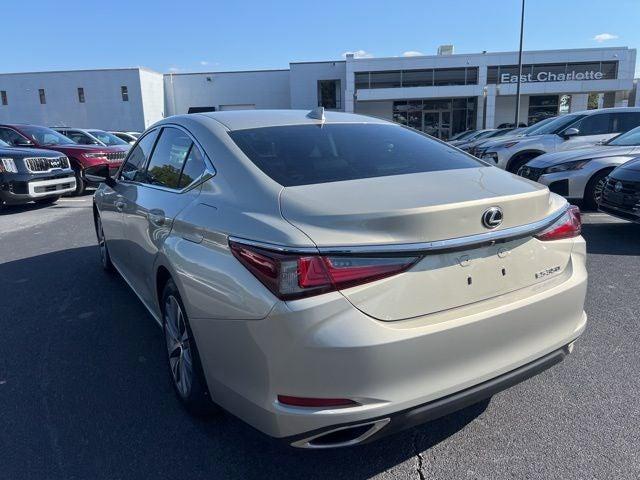 Photo of 2020 Tan Lexus ES 350